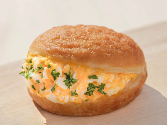 那須御養卵たまごドーナツ 550円（千本松オープンカフェ）※4月19日まで