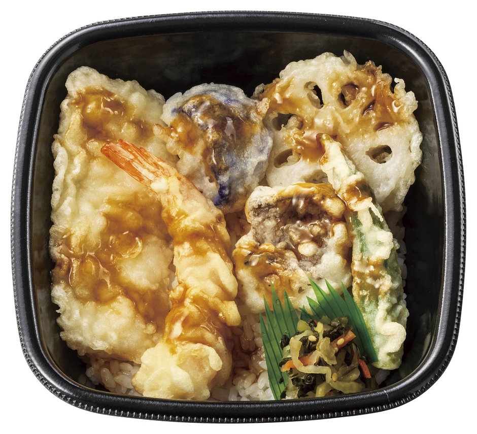 エビ/イカ/カレイ/野菜3種　得天丼　547円(税込590円)
