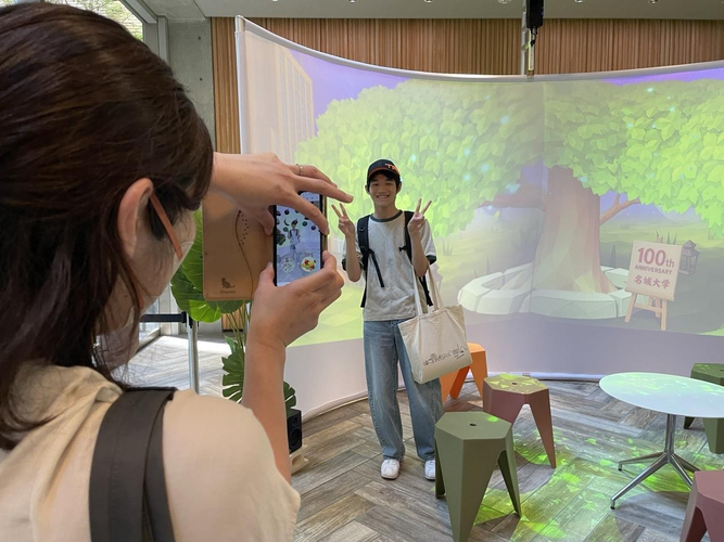 ARコンテンツを楽しむ