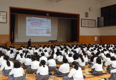 令和5年度（2023年度）進路講演会の様子