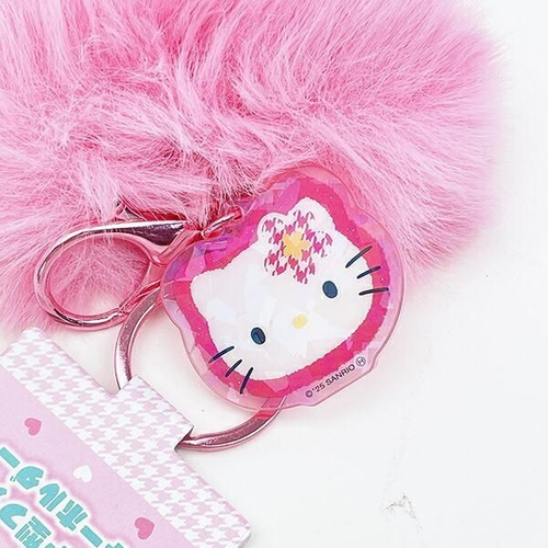 サンリオのふわふわすぎるハートのキーホルダー