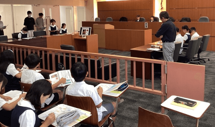 令和7年(2025年)10月に開催した「模擬裁判」の様子