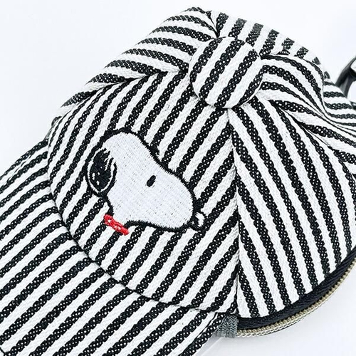 スヌーピーのキャップ型ポーチ