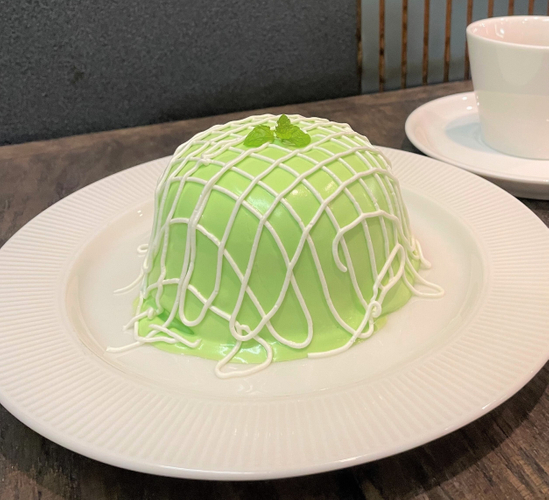 銀座【喫茶 ブリッヂ】メロンパンケーキとホットコーヒーのセット
