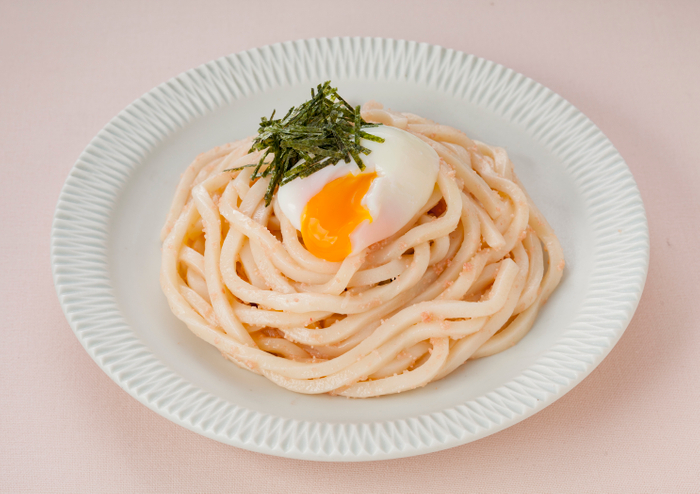たらこうどん　温卵のせ