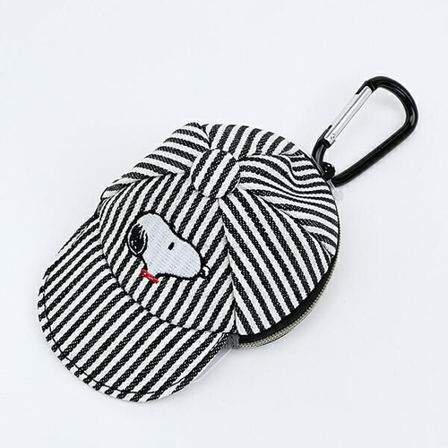 スヌーピーのキャップ型ポーチ