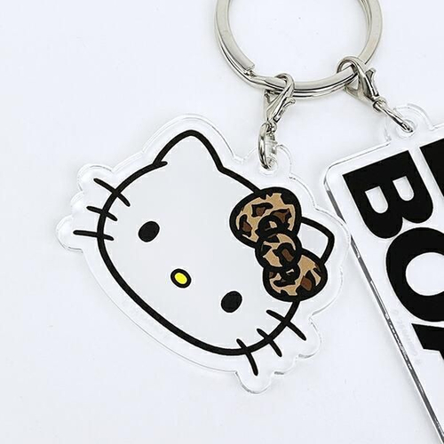 ハローキティのおしゃれなぷっくりったいキーホルダー