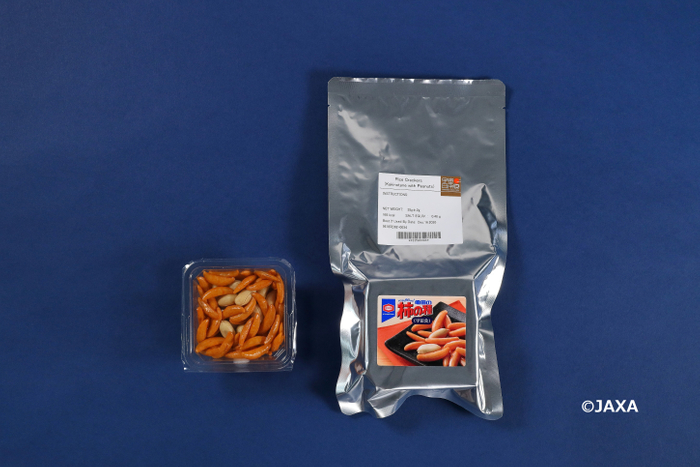 亀田の柿の種（宇宙食）