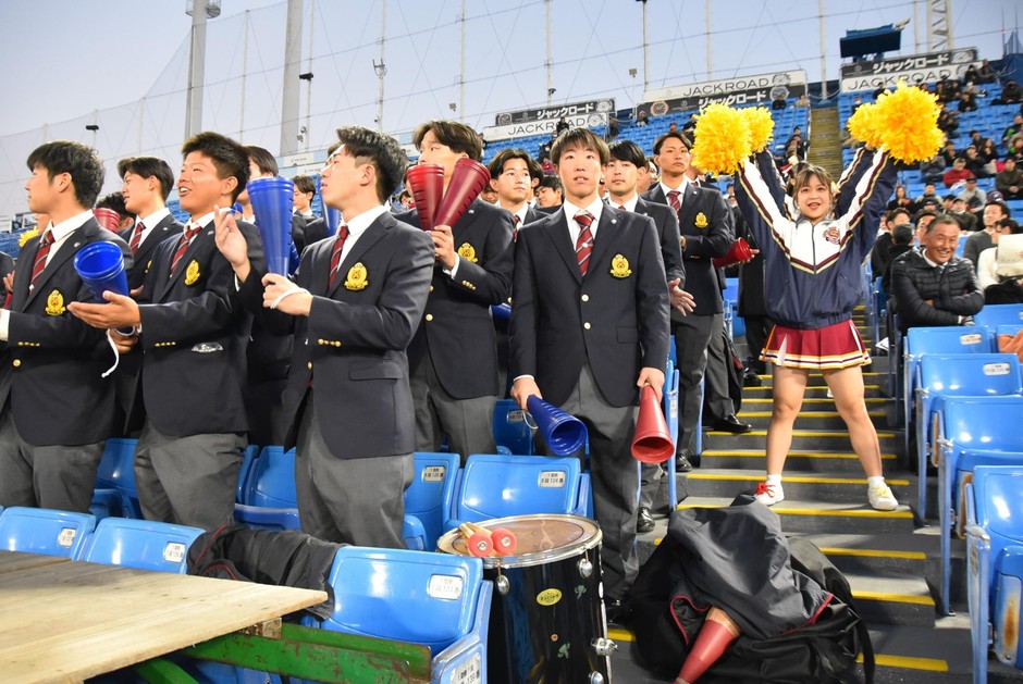 熱烈に応援
