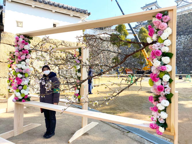 世界遺産「姫路城」でのフラワーアートを通じたフラワーロスの発信