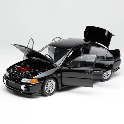 モーターヘリックス 1/18スケール M84002 三菱 Lancer Evolution IV ピレネーブラックパール
