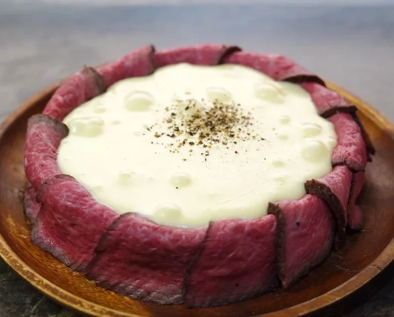 肉シカゴピザ 2900円（税込）