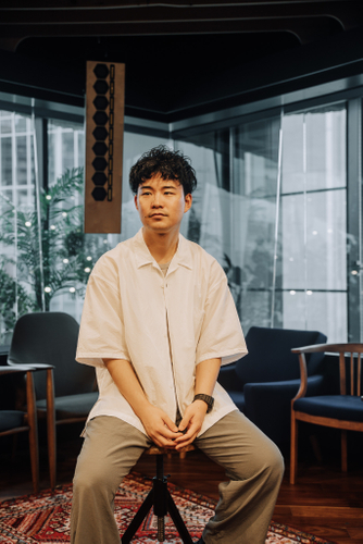 &copy;Kazuyuki Sanada