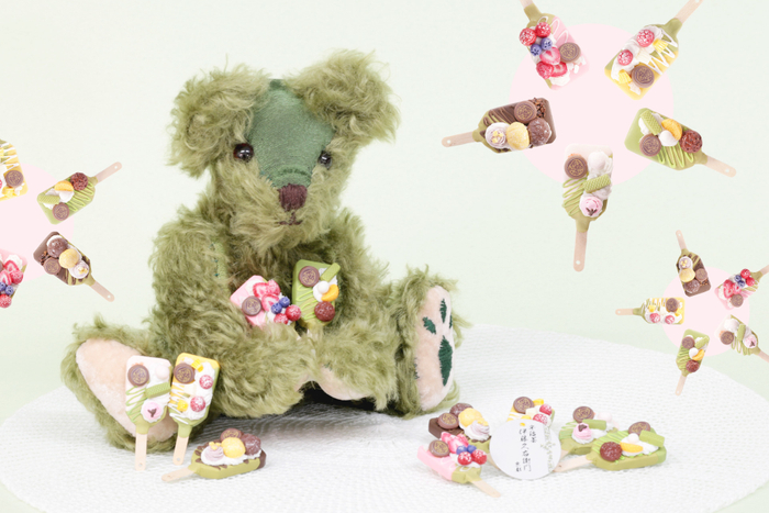 宇治抹茶パフェアイスバー&times;カプセルトイ