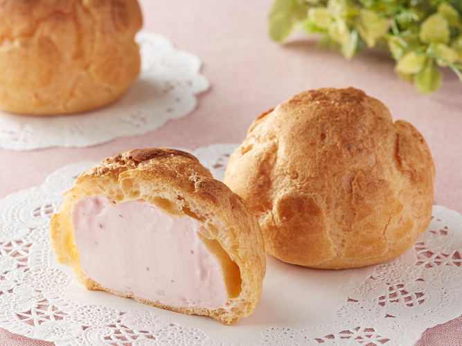 あまおう苺のシュークリーム　イメージ画像