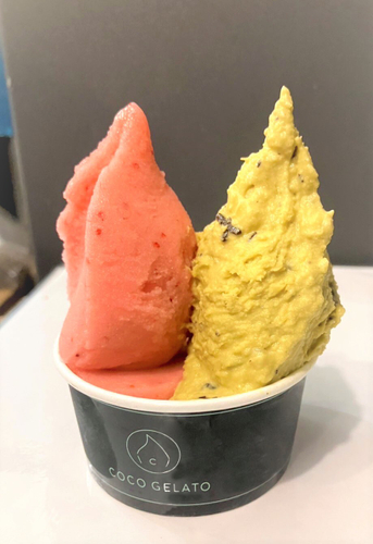 【COCO GELATO】「ドバイチョコとあまおうのジェラート・ダブル」