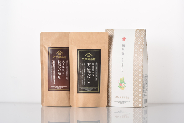 御年賀 久世福のだし2個セット (贅沢の極み8g×5包・万能だし8g×5包):1,600円(税込)