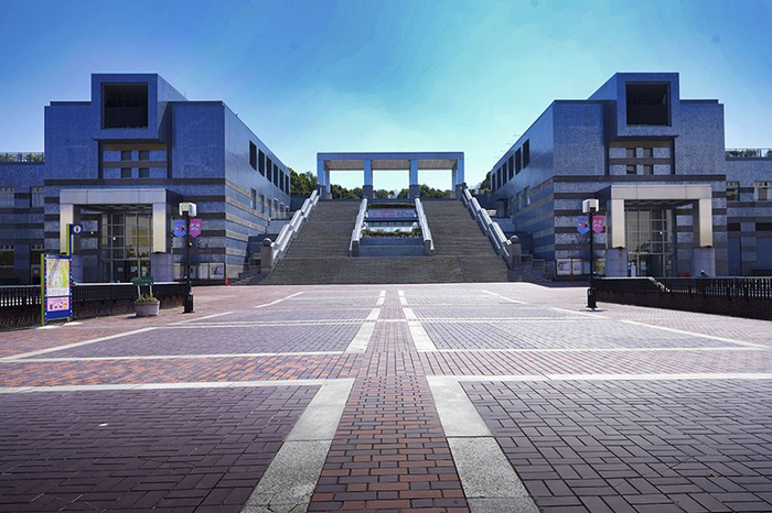 多摩ニュータウン・多摩センターのシンボル的な施設「パルテノン多摩」（画像提供：多摩市）