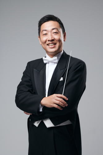 横山奏(C)平舘平