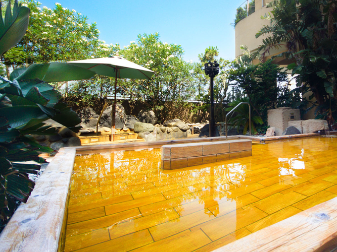 露天ひのき風呂