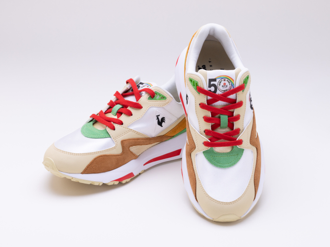 新デザイン『天下一品』&times;『le coq sportif』スニーカー 1