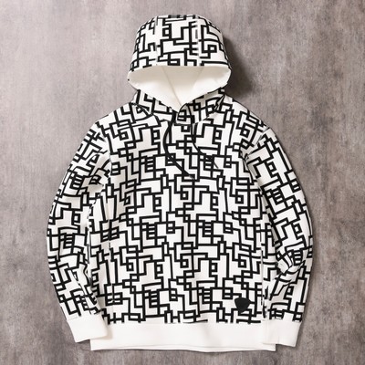 総柄パーカ¥19,800（税込）