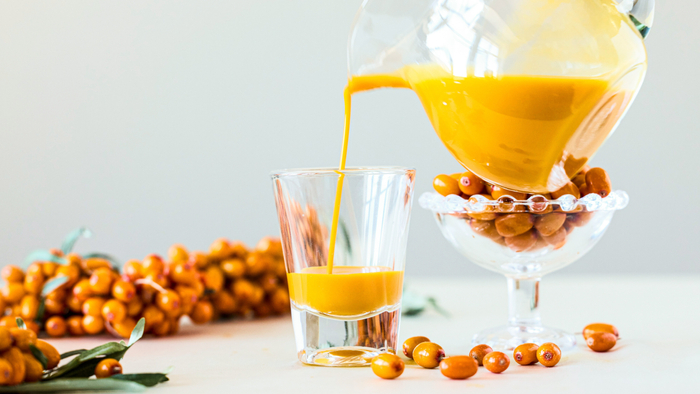 注ぐ沙棘ジュース