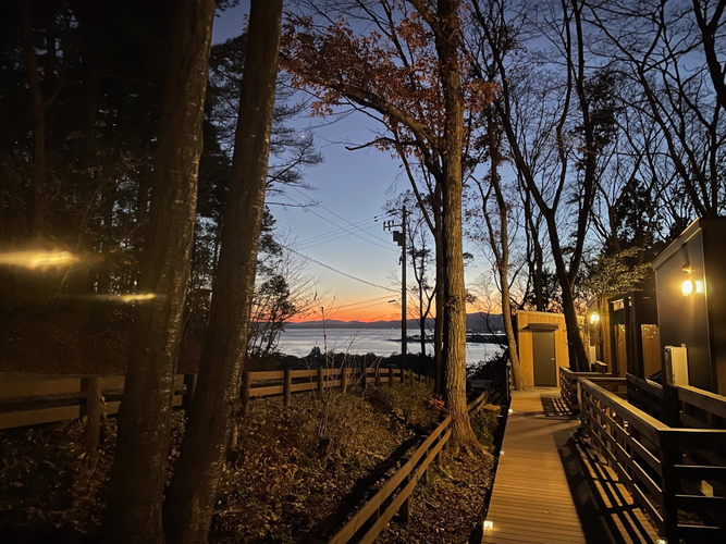 グランピング施設通路からの眺め