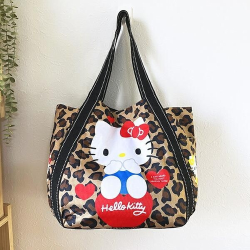 サンリオのハローキティのおしゃれで華やかなトートバッグ