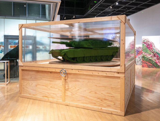 櫻井 隆平『Rotating objects No.3： too close to be real』