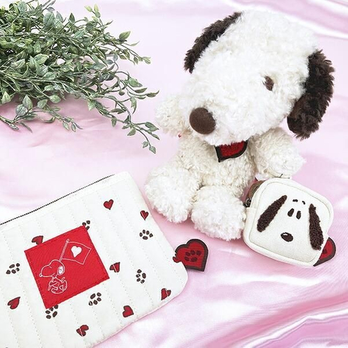 スヌーピーのぬいぐるみ