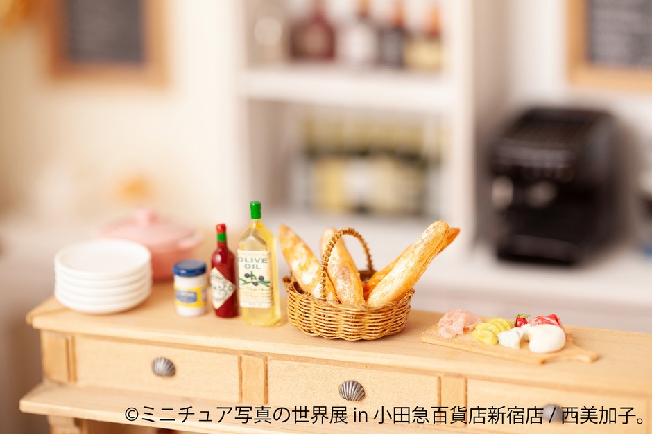 展示作品:西美加子。