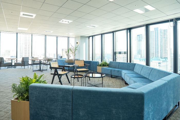 札幌の街を一望できるリフレッシュスペース