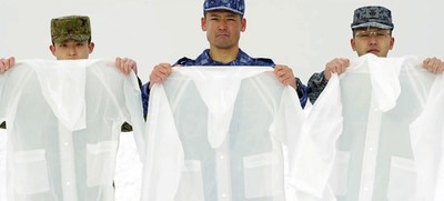 自衛隊式!寒さから自衛する方法(1) カッパ