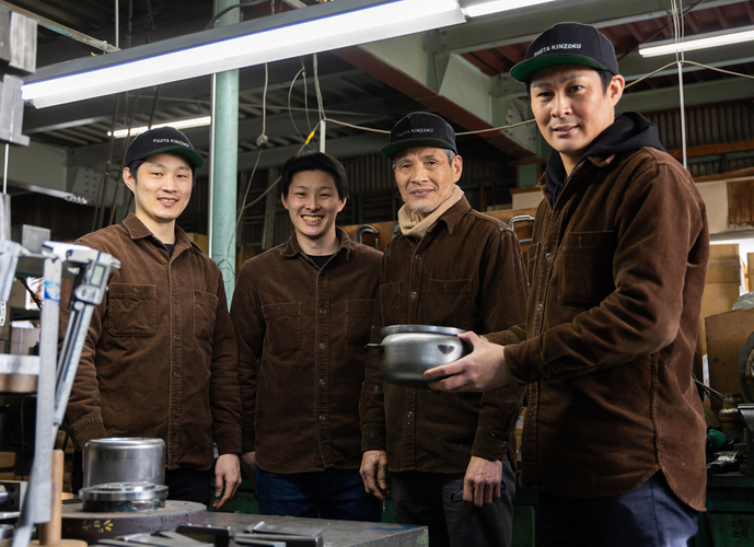 家族で営む「藤田金属」