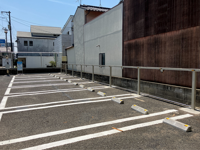 岡山パーキング奉還町3丁目 2