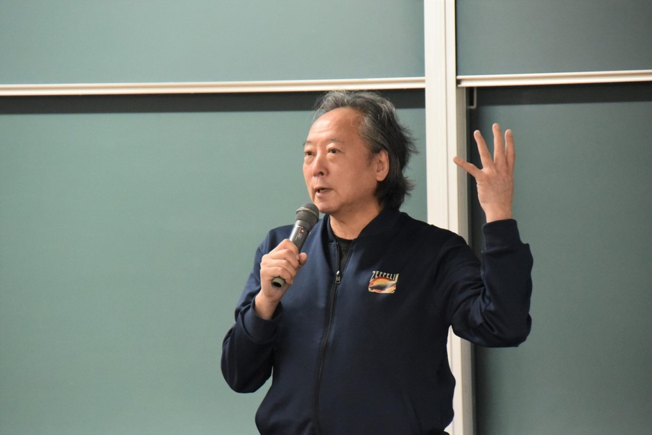 体操の歴史などを解説した荒木名誉教授