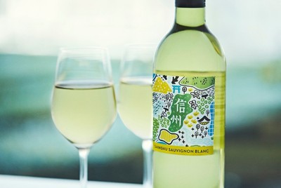 信州産ソーヴィニヨン・ブラン glass￥980(税込￥1,078) / bottle￥4,900(税込￥5,390）