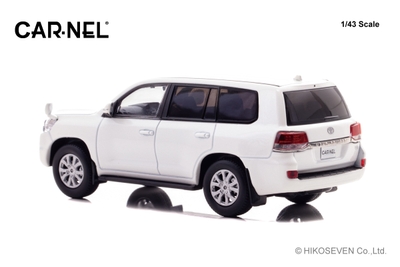 CARNEL 1/43 トヨタ ランドクルーザー AX G selection (URJ202) 2015 White Pearl Crystal Shine：左後