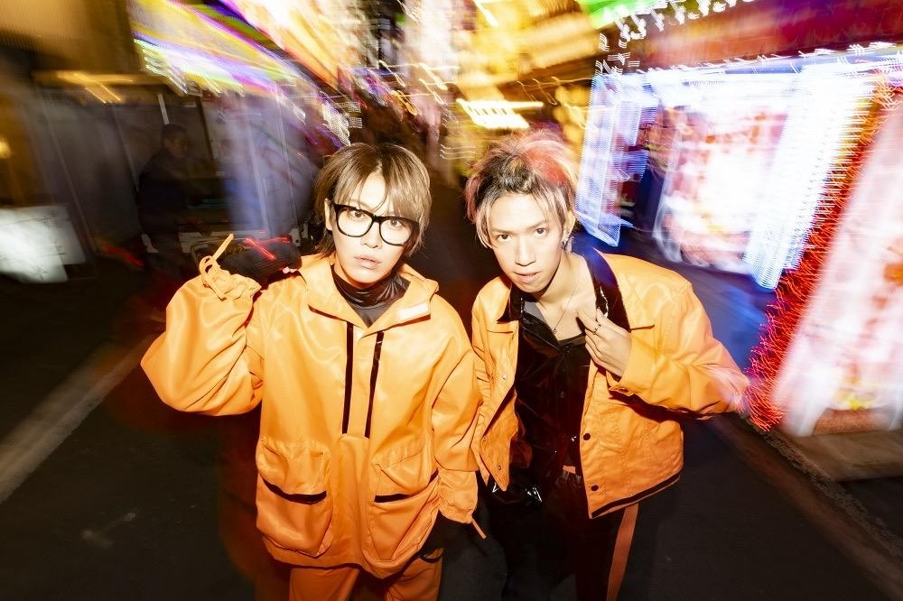                                                                                                             ☆イニ☆(じん)  ※写真左