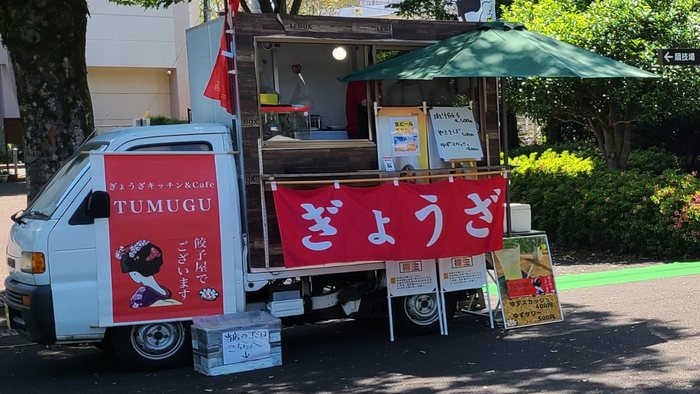 近隣飲食店のケータリング販売（昨年度の様子）