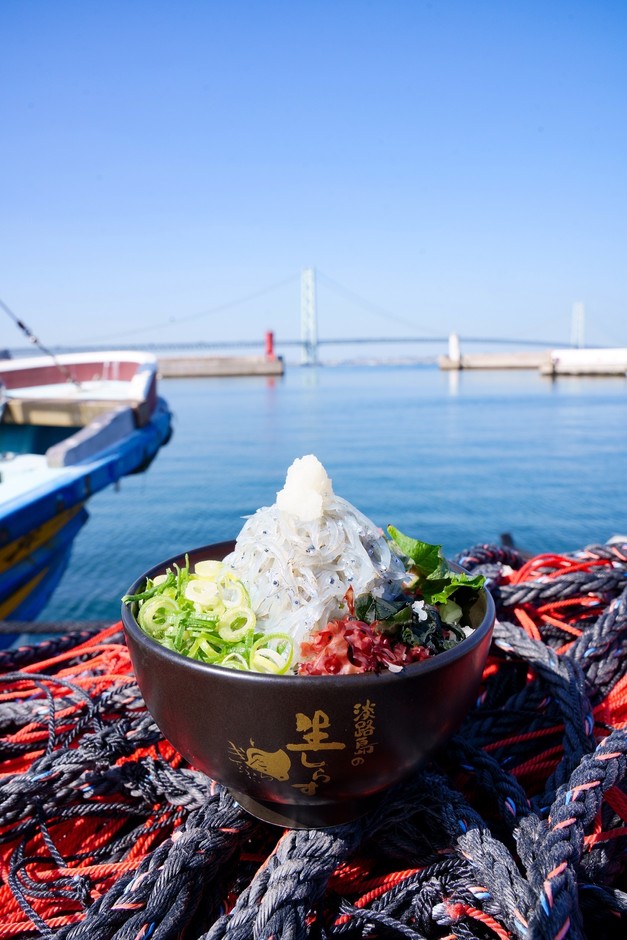 淡路島の生しらす丼イメージ画像