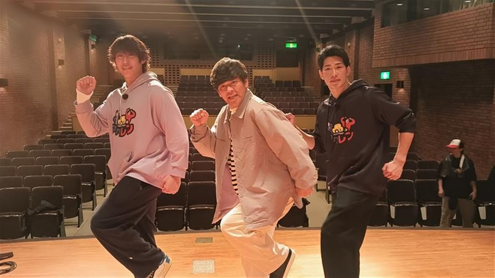 左から：中田廉、岡田圭右（ますだおかだ）、安部友裕
