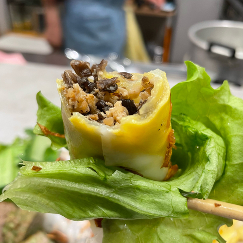 野菜に包んでお召し上がりください　