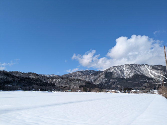 雪景色の箱館山