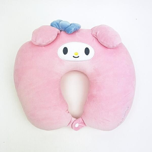 サンリオのネックピロー
