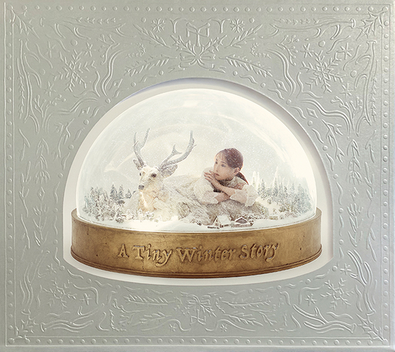 『A Tiny Winter Story』ジャケット写真_初回限定盤(2CD+DVD+PHOTOBOOK)