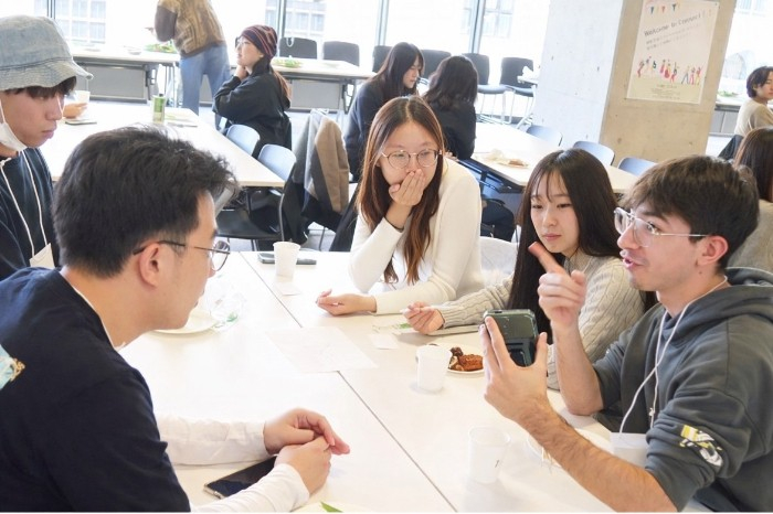 令和7年（2025年）12月に開催した国際交流イベントの様子