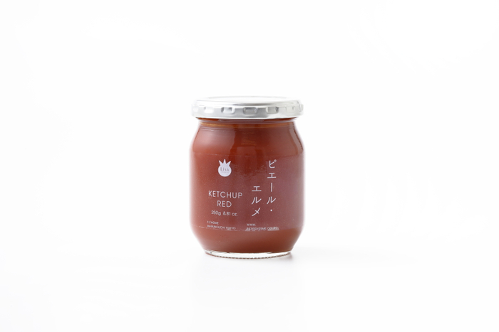 ケチャップ［レッド］　 000円（250g） 糖度の高いレッドトマトがベースの爽やかなフレッシュケチャップ。生野菜との相性がよい上、ソースとしてピッツァやパスタにも。