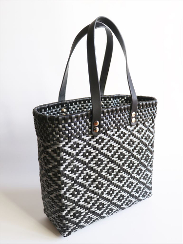 ワイドM ブラック&times;シルバー